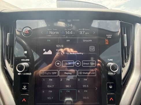 Used 2025 Subaru Outback Premium AWD/4WD image 16