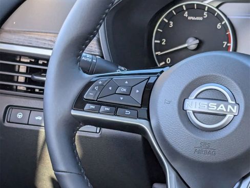 New 2025 Nissan Altima 2.5 SL image 24