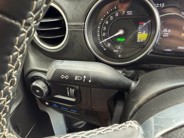 Used 2023 Jeep Wrangler Unlimited Sahara w/ Cold Weather Group AWD/4WD image 31