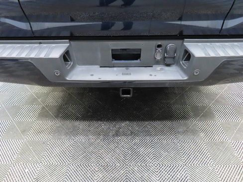 Used 2025 Ford F150 Platinum w/ FX4 Off-Road Package image 38