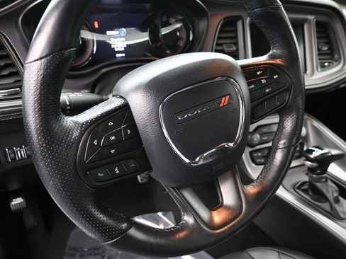 Used 2023 Dodge Challenger SXT w/ Plus Package image 16