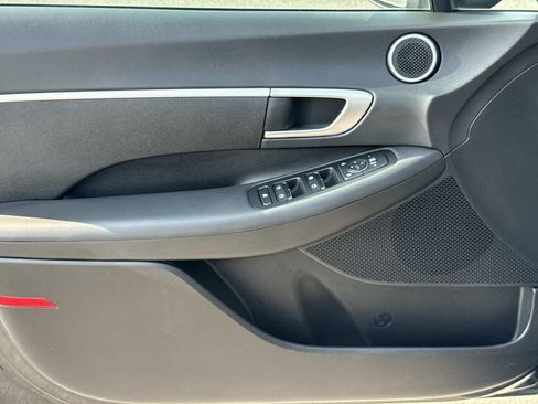 Used 2023 Hyundai Sonata SE FWD image 17