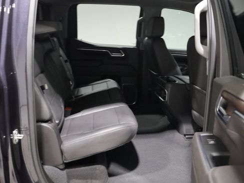 Used 2022 GMC Sierra 1500 SLT w/ SLT Convenience Package AWD/4WD image 21