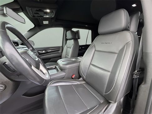 Used 2021 GMC Yukon Denali image 12