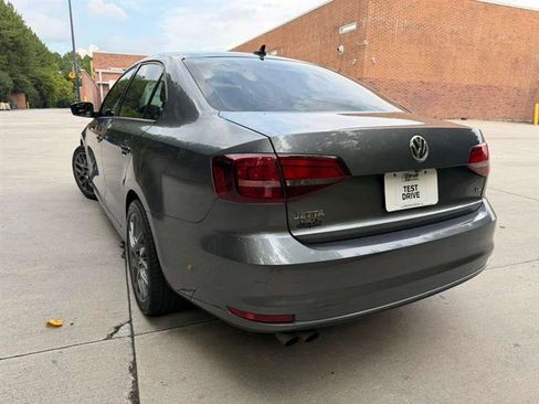 Used 2016 Volkswagen Jetta S FWD image 4