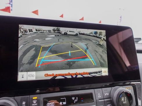 Certified 2024 Toyota Grand Highlander XLE image 23