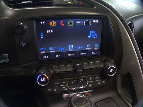 Used 2016 Chevrolet Corvette Z06 w/ 3LZ Preferred Equipment Group RWD image 19