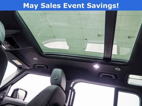 Used 2025 Land Rover Defender 110 S AWD/4WD image 44