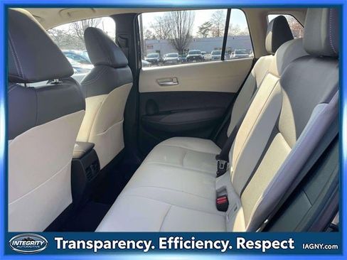 Certified 2023 Toyota Corolla Cross XLE image 12