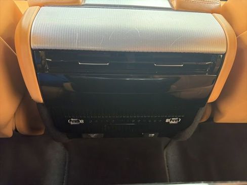 Used 2022 Jeep Grand Wagoneer Series III AWD/4WD image 24