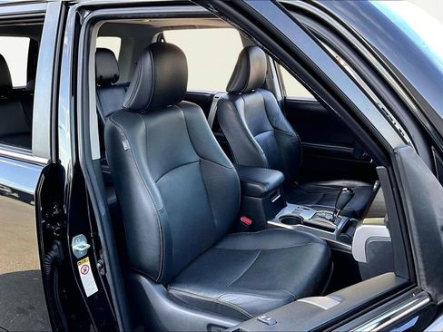 Used 2017 Toyota 4Runner Limited image 19