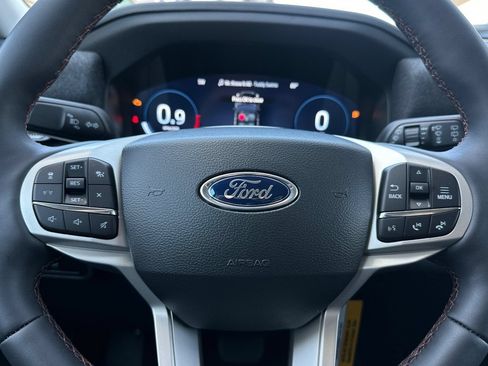 New 2026 Ford Explorer Active w/ Active Comfort Package RWD image 24
