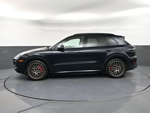 Used 2023 Porsche Cayenne GTS AWD/4WD image 2