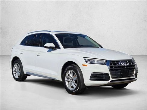 Used 2020 Audi Q5 2.0T Premium w/ Convenience Package image 3