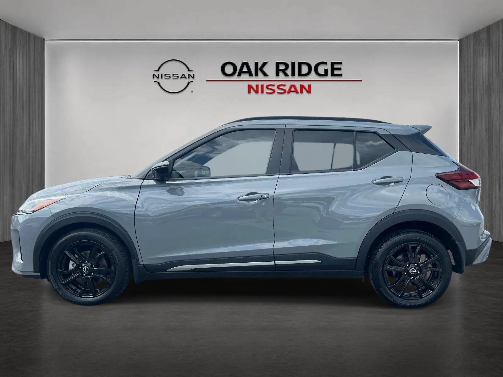 Used 2024 Nissan Kicks SR FWD image 6