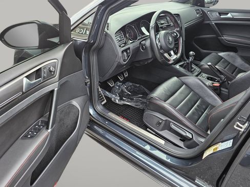 Used 2020 Volkswagen GTI S image 20