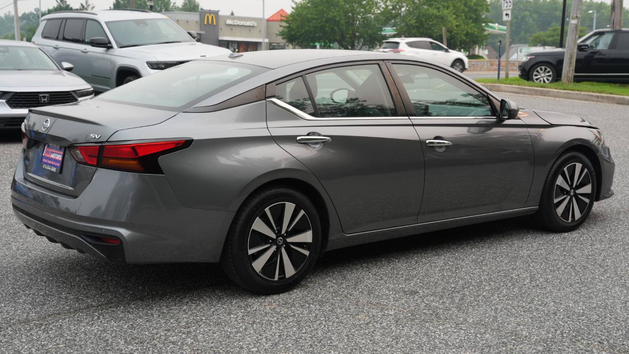Used 2022 Nissan Altima 2.5 SV FWD image 5