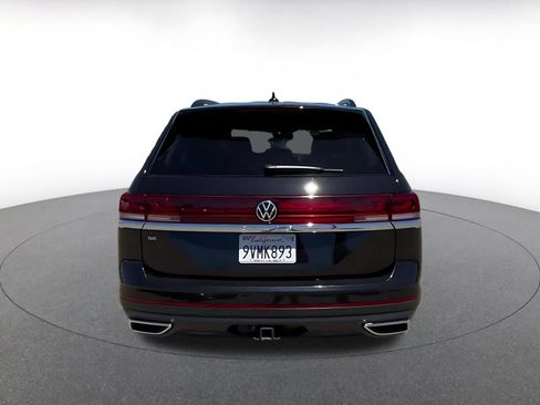 Used 2026 Volkswagen Atlas SE FWD image 12