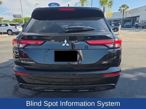 Used 2023 Mitsubishi Outlander SE Black Edition AWD/4WD image 7