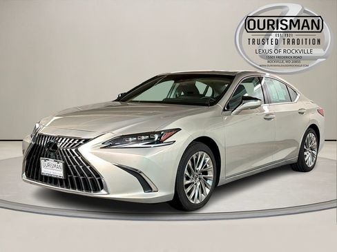 Used 2023 Lexus ES 300h Ultra Luxury w/ Accessory Package (Z2) image 2