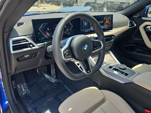 Used 2025 BMW 230i Coupe w/ M Sport Package RWD image 21