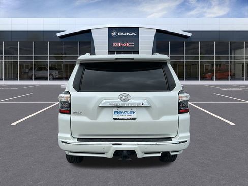 Used 2022 Toyota 4Runner Limited image 4