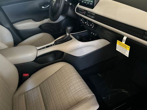 New 2026 Honda HR-V LX image 13