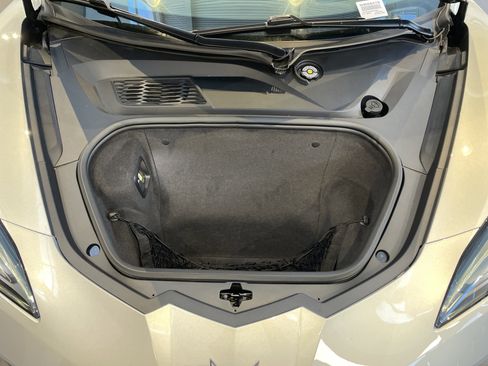 Used 2022 Chevrolet Corvette Stingray Preferred Cpe w/ Z51 Performance Package RWD image 44