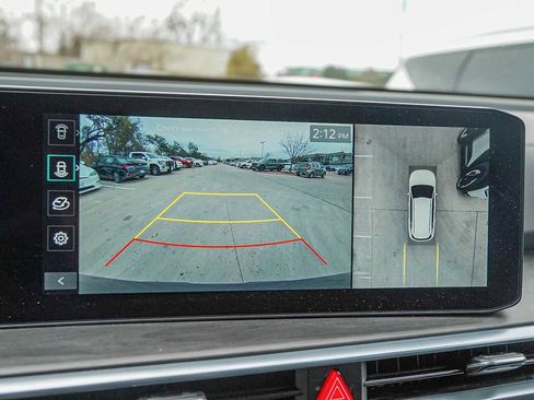 Certified 2025 Kia Sorento SX image 13