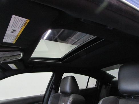 Used 2022 Dodge Charger Scat Pack w/ Plus Group RWD image 32