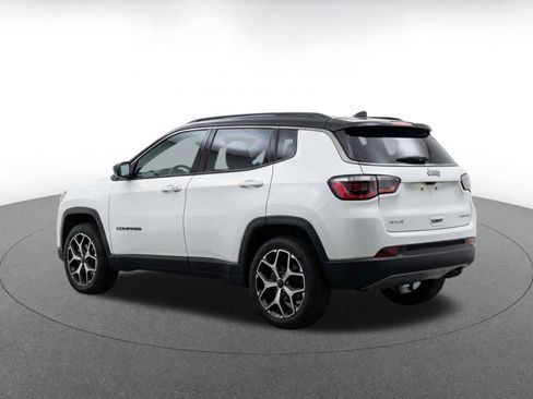 Used 2025 Jeep Compass Limited AWD/4WD image 7