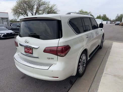 Used 2017 INFINITI QX80 4WD w/ Driver Assistance Package image 3