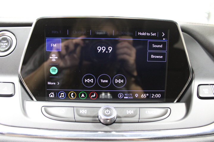 Used 2022 Chevrolet Blazer Premier w/ Enhanced Convenience Package AWD/4WD image 4