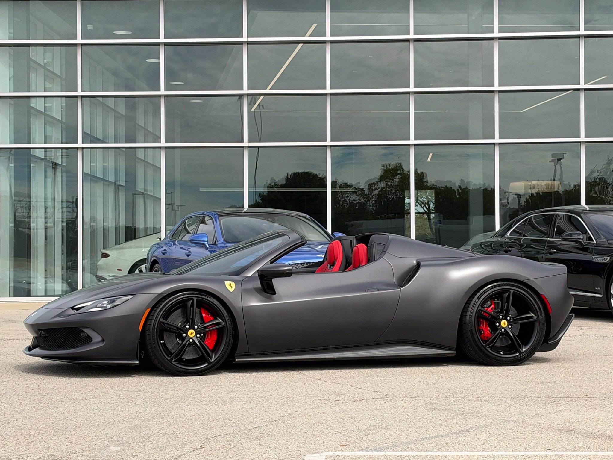 Used 2023 Ferrari 296 GTS RWD image 5