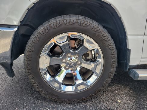 Used 2023 RAM 1500 Big Horn AWD/4WD image 10