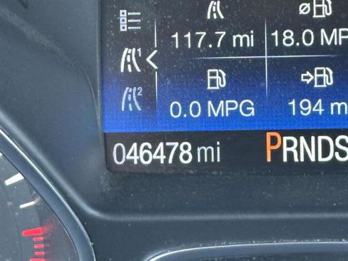 Used 2018 Ford Escape SE w/ SE Sync 3 Package image 18