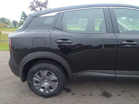 Used 2025 Nissan Kicks S FWD image 7