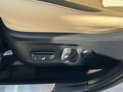 Used 2017 Lexus NX 300h AWD image 14