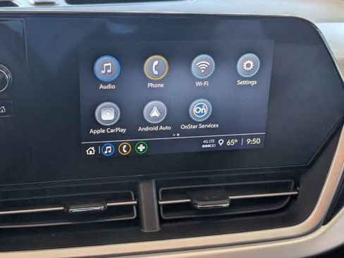 Used 2025 Chevrolet Trax LS image 16