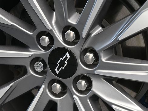 Used 2023 Chevrolet Blazer Premier image 31