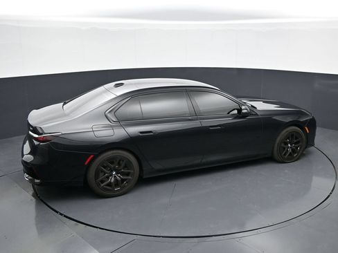Used 2023 BMW 760i xDrive AWD/4WD image 44