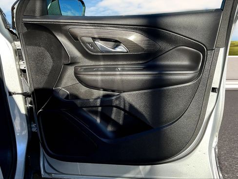 Used 2022 GMC Terrain SLE w/ Driver Convenience Package image 20