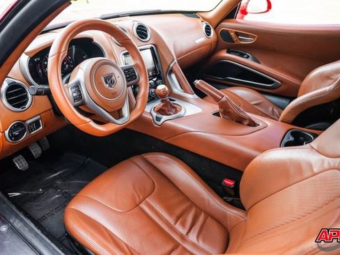 Used 2014 SRT Viper GTS w/ GTS Laguna Interior Package RWD image 2