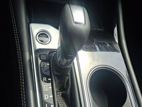 Used 2023 Nissan Altima 2.5 SV AWD/4WD image 14