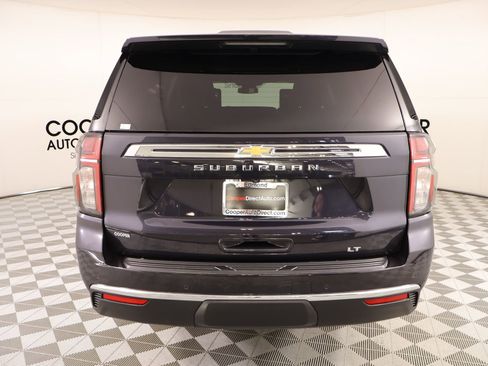Used 2023 Chevrolet Suburban LT w/ Luxury Package image 24