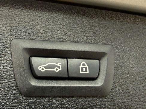 Used 2016 BMW X3 xDrive28i image 9