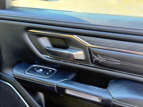 Used 2019 RAM 1500 Limited w/ Advanced Safety Group AWD/4WD image 30