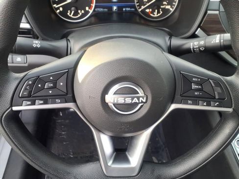 Used 2024 Nissan Altima 2.5 SV image 25