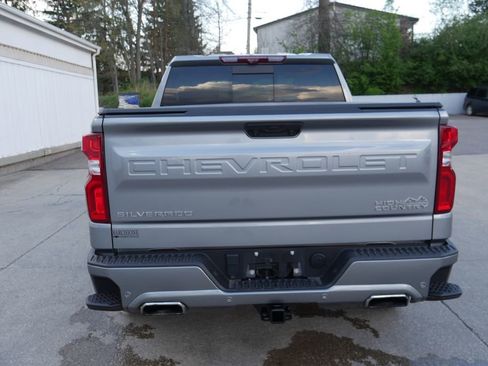 Used 2024 Chevrolet Silverado 1500 High Country w/ Technology Package AWD/4WD image 7