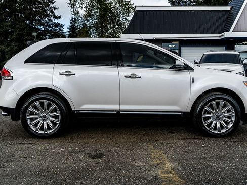 Used 2012 Lincoln MKX AWD image 20